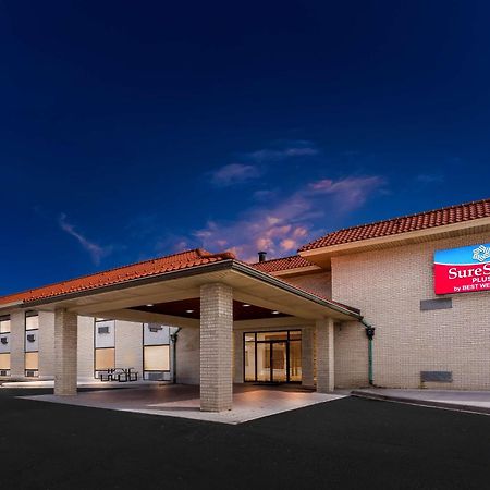Surestay Plus By Best Western Γουίντσορ Εξωτερικό φωτογραφία