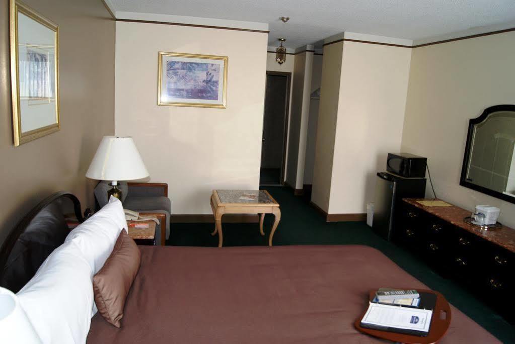 Surestay Plus By Best Western Γουίντσορ Εξωτερικό φωτογραφία
